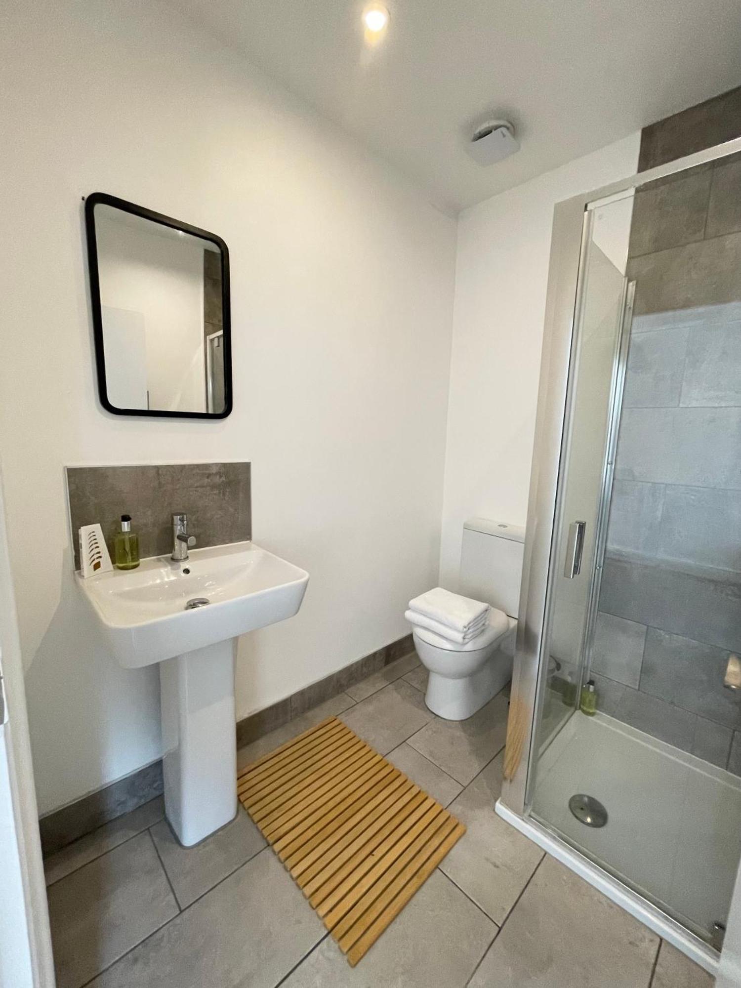 Victoria Maisonette Apartment London Exterior photo